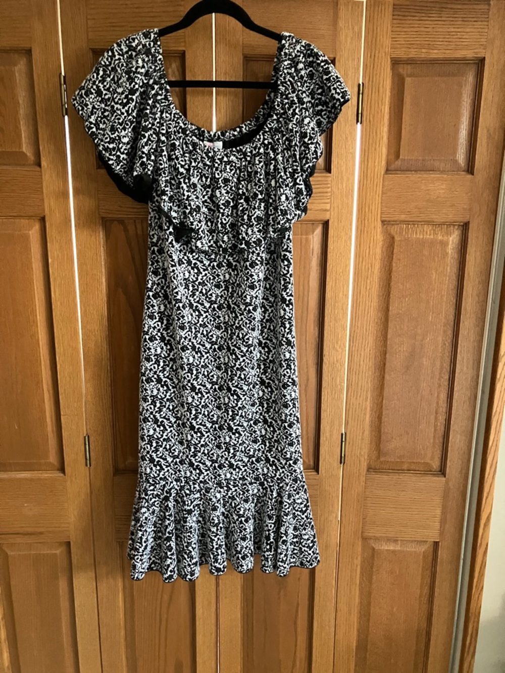 Lularoe Cici Dress Womens XL Black & White Midi Elastic Ruffle Neckline